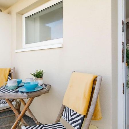 Two Bed Seafront Escape In East Wittering Apartman Kültér fotó