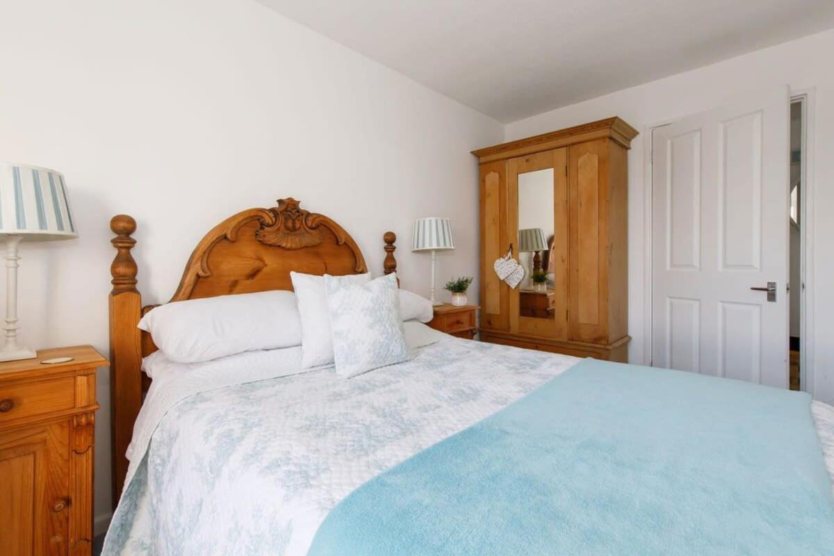 Two Bed Seafront Escape In East Wittering Apartman Kültér fotó